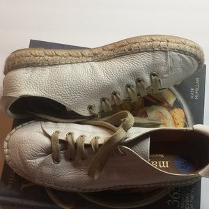 Anthropologie White and Tan Flats